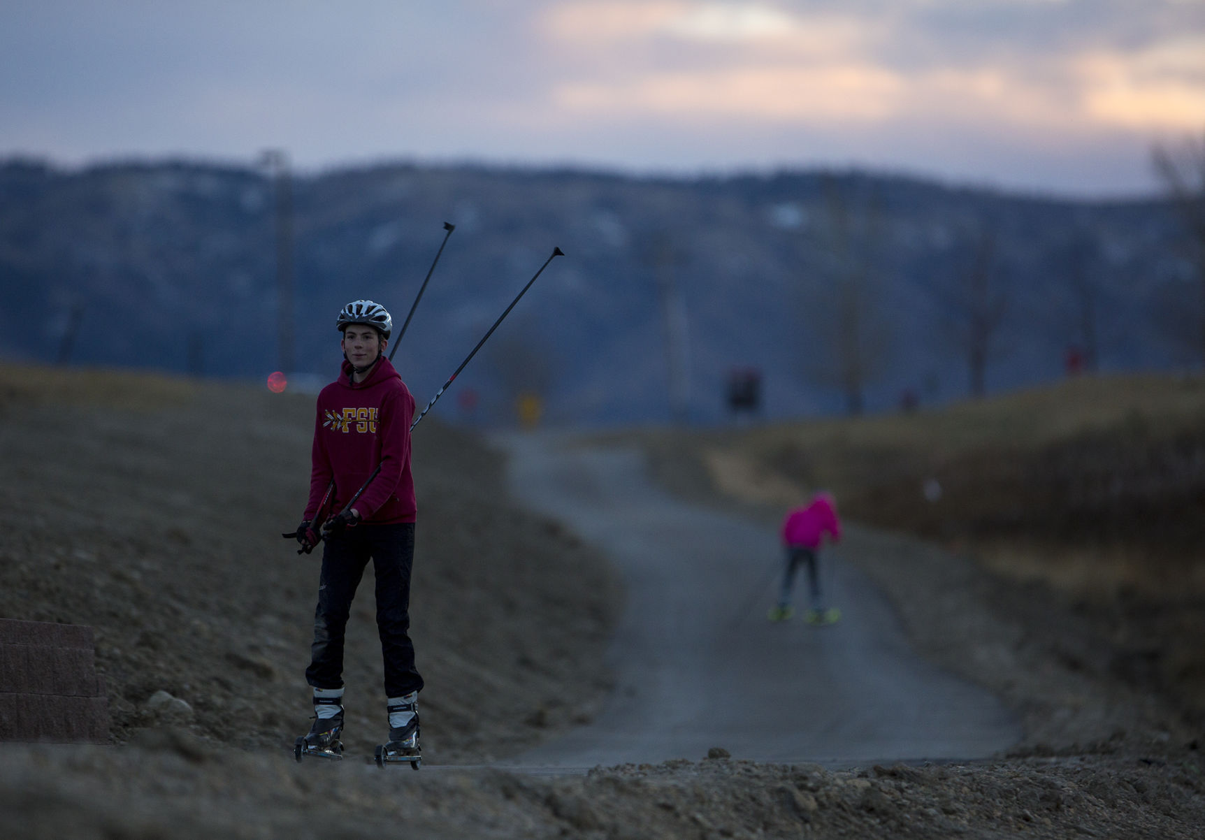 Skate skis